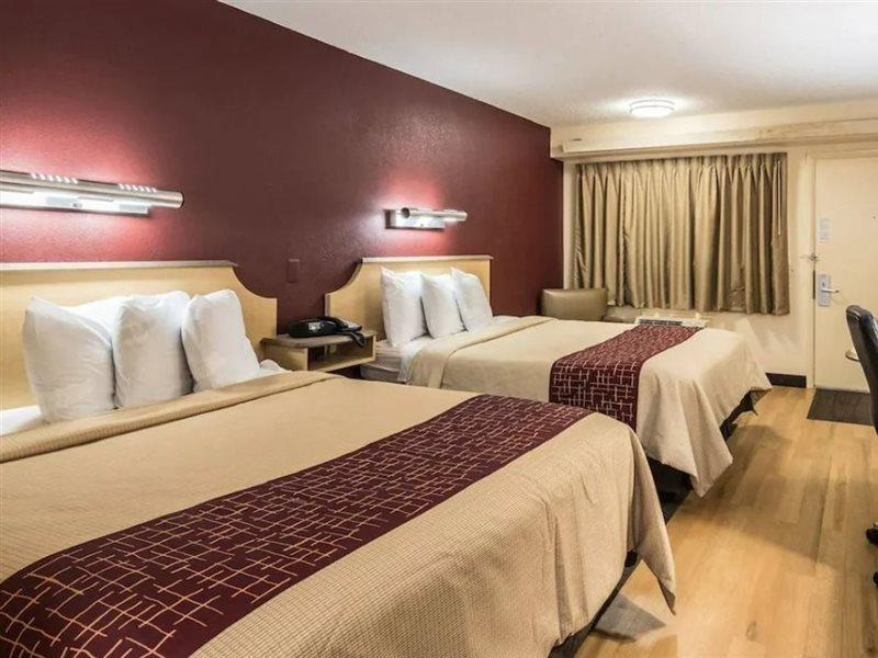 Red Roof Inn Detroit Metro Airport - Belleville Εξωτερικό φωτογραφία