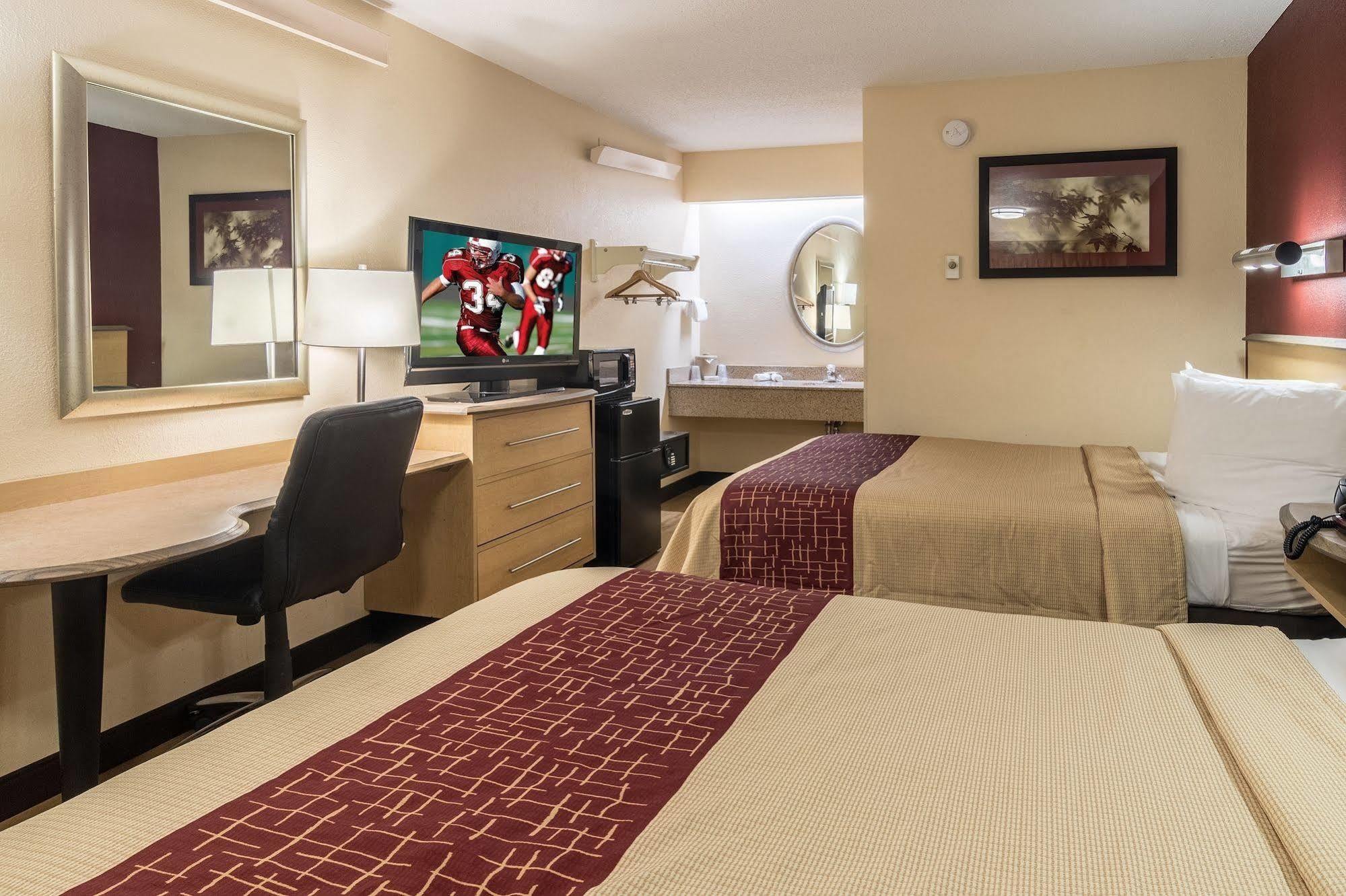 Red Roof Inn Detroit Metro Airport - Belleville Εξωτερικό φωτογραφία