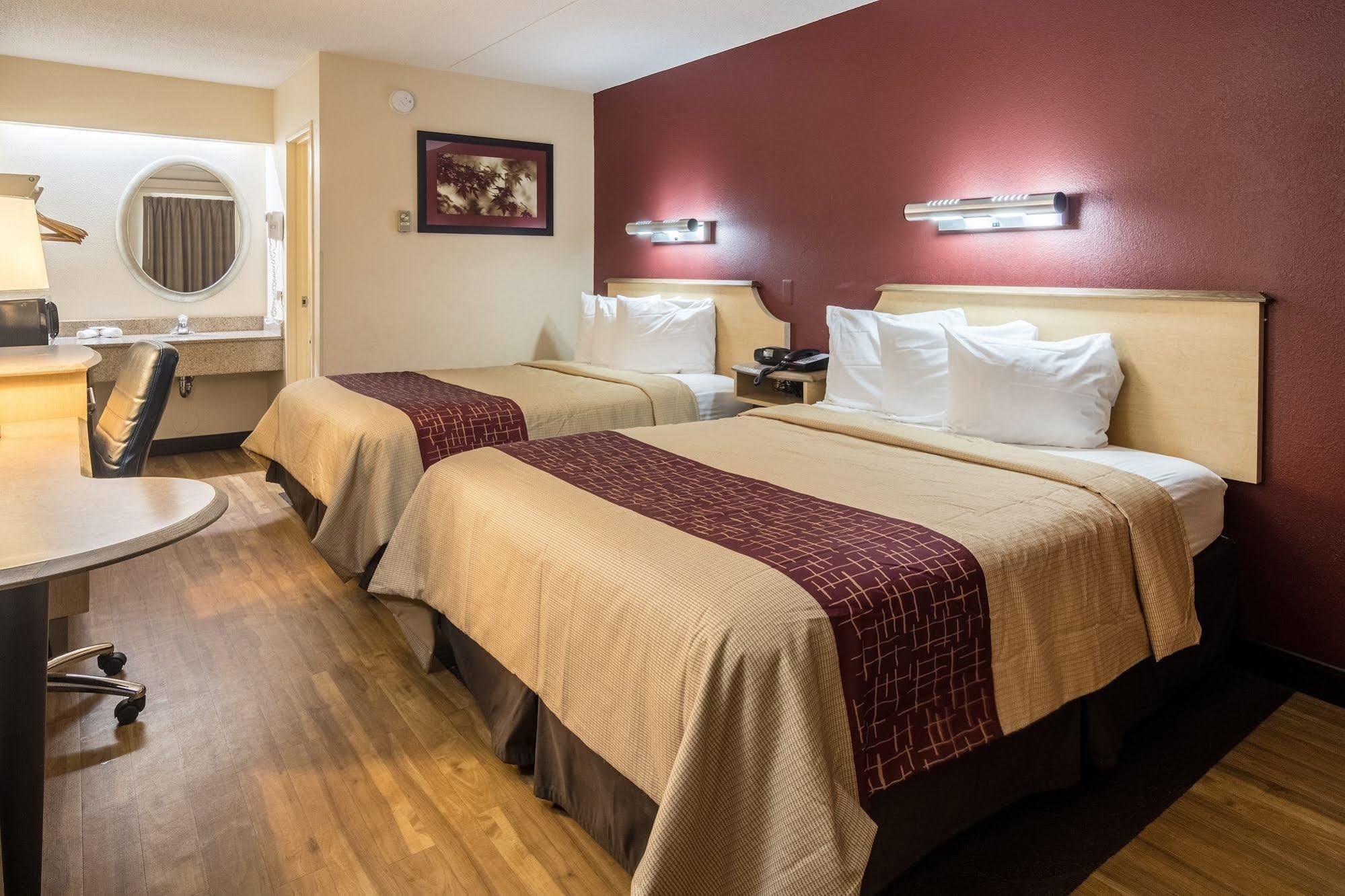 Red Roof Inn Detroit Metro Airport - Belleville Εξωτερικό φωτογραφία