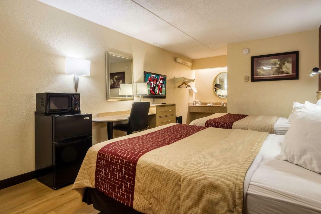 Red Roof Inn Detroit Metro Airport - Belleville Εξωτερικό φωτογραφία